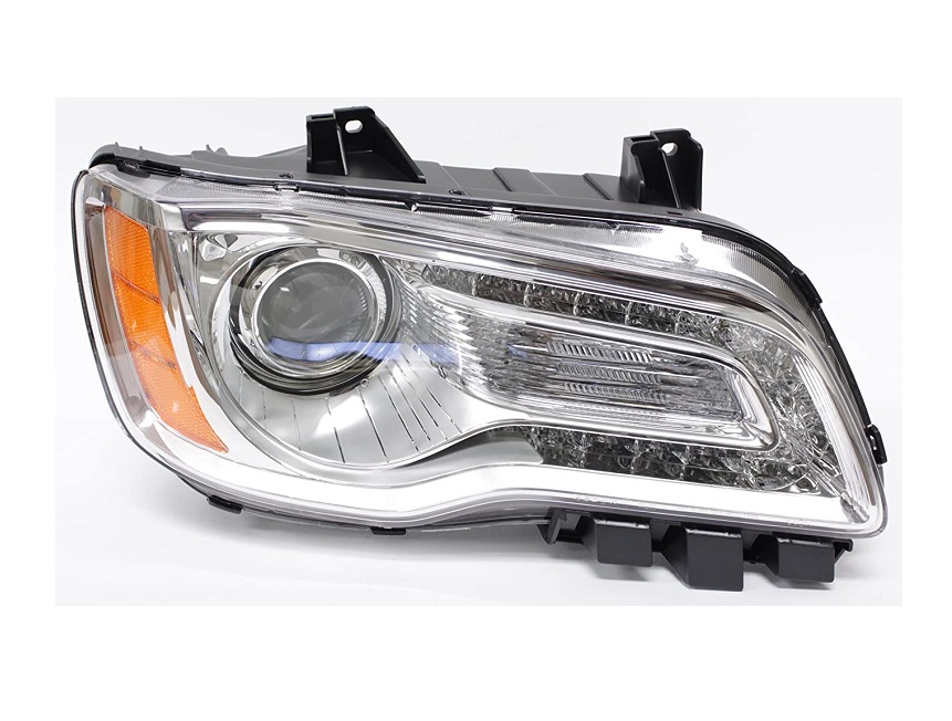 Far CHRYSLER 300, 04.2011-2014, Taiwan, fata, partea dreapta, cu 'lumina de zi' tip LED; Tip=USA;tip bec HiR2+PSY24W; manual; argintiu; Omologare: SAE;