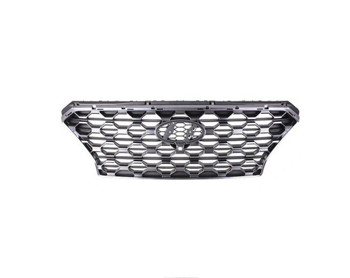 Grila radiator HYUNDAI SANTA FE (TM), 02.2018-, fata, Cu gaura pentru camera; 'smoked black', gri inchis