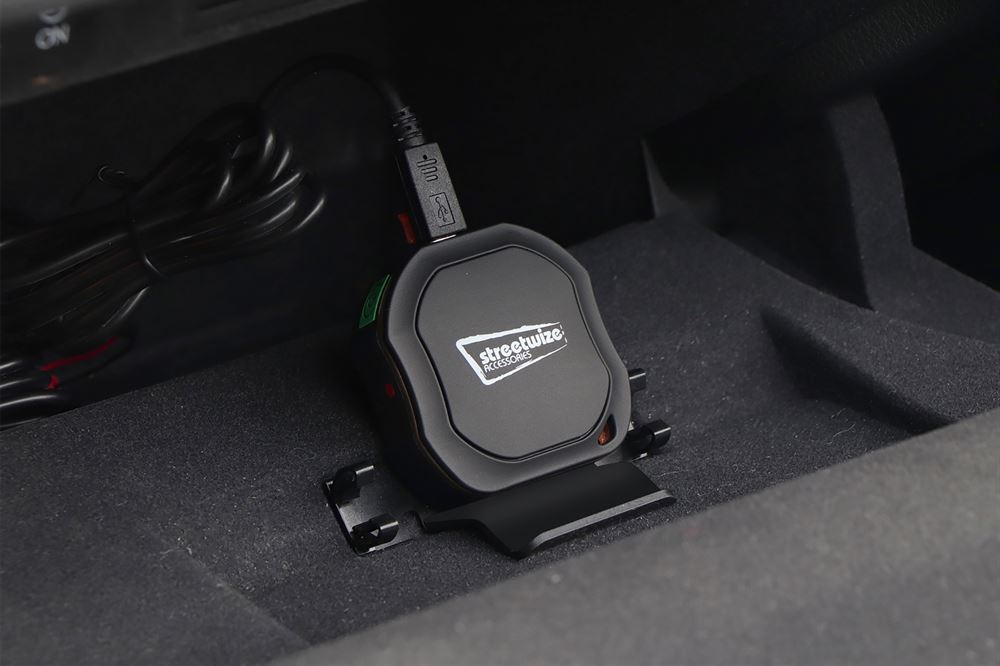 GPS Tracker Streetwize, sistem localizare masina de la distanta