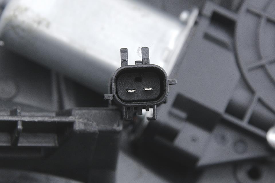 Macara geam Jeep Liberty 2008-, Dreapta Spate Cu Motor Si Cu Panou, NTY EPS-CH-033S