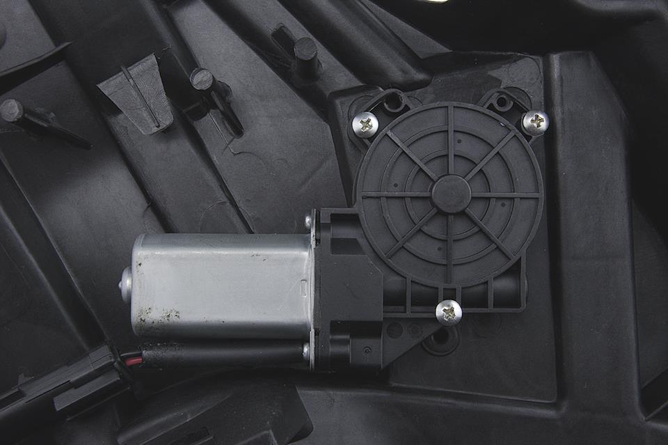 Macara geam Jeep Liberty 2008-, Dreapta Spate Cu Motor Si Cu Panou, NTY EPS-CH-033S