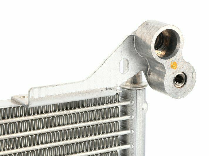 Radiator ulei Bmw Seria 5 E60/E61, 03.2007-2010 Motor 3.0 R6 T, 535i, SRL, OE: 17217560965; 7560965,