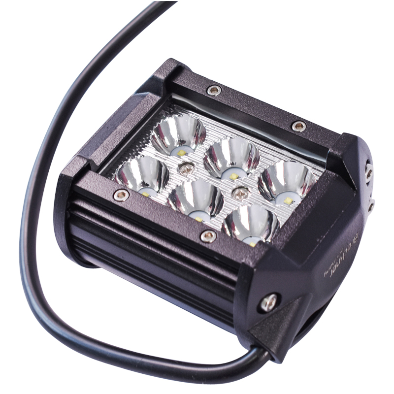 Lampa cu 6 LED-uri 10-30V 18W unghi radiere 30 de grade tip spot 4/9.8cm 6000K IP67 Breckner Germany