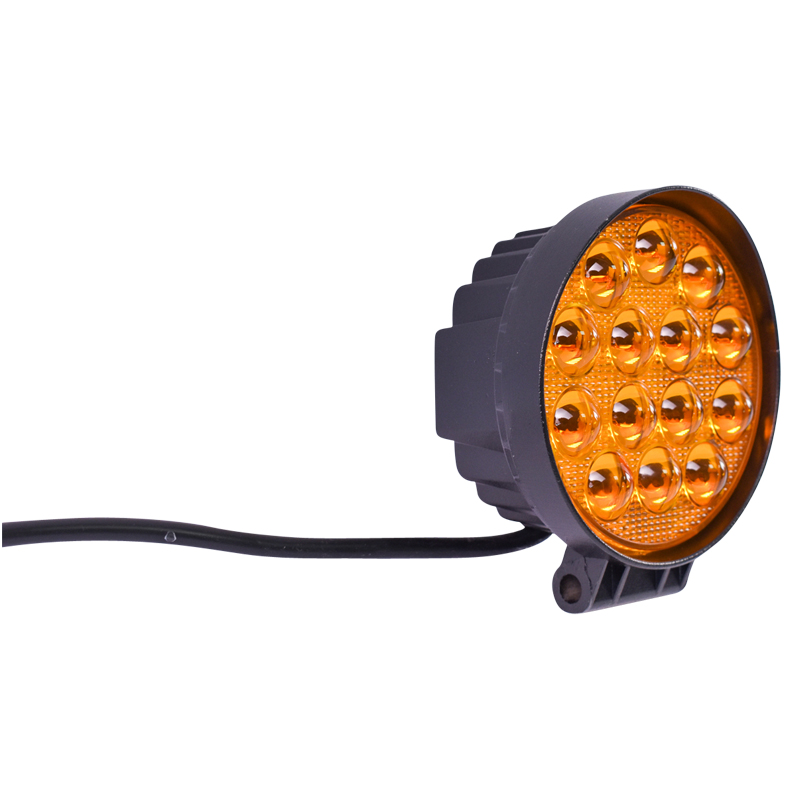 Lampa ceata cu 14 LED-uri 10-30V 42W unghi radiere 30 de grade tip spot Breckner Germany