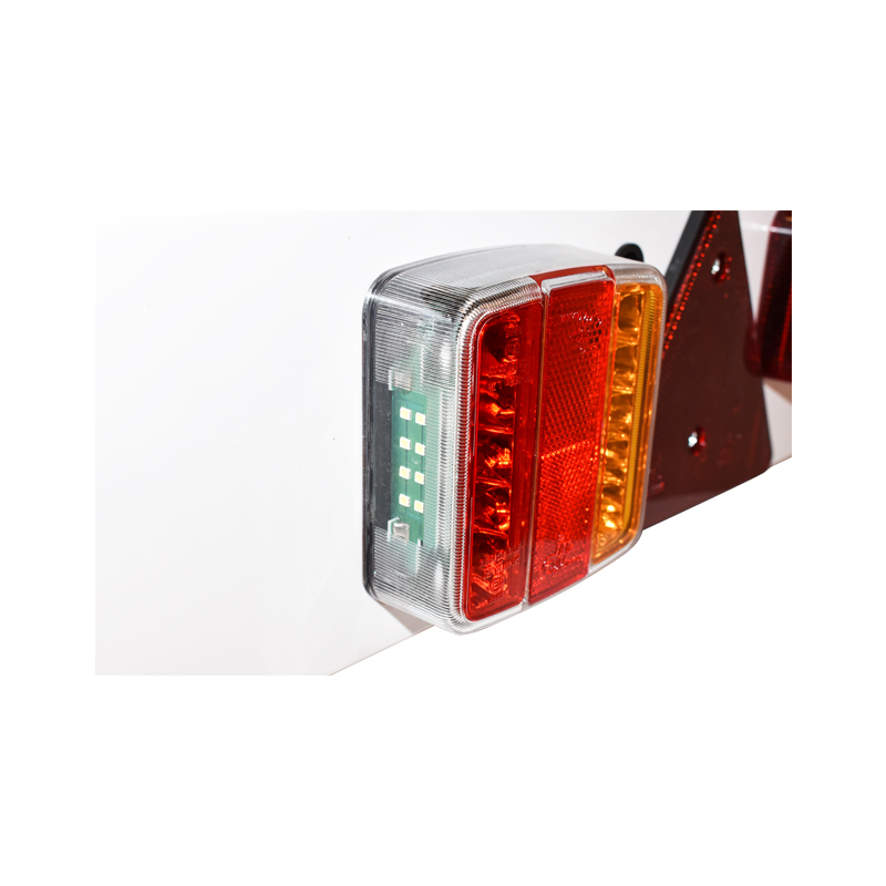 Bara remorca 1220mm, 2x lampa LED, 1x lampa ceata LED, 2x triunghi reflectorizant, cablu 6m si priza 7 pini 12/24V