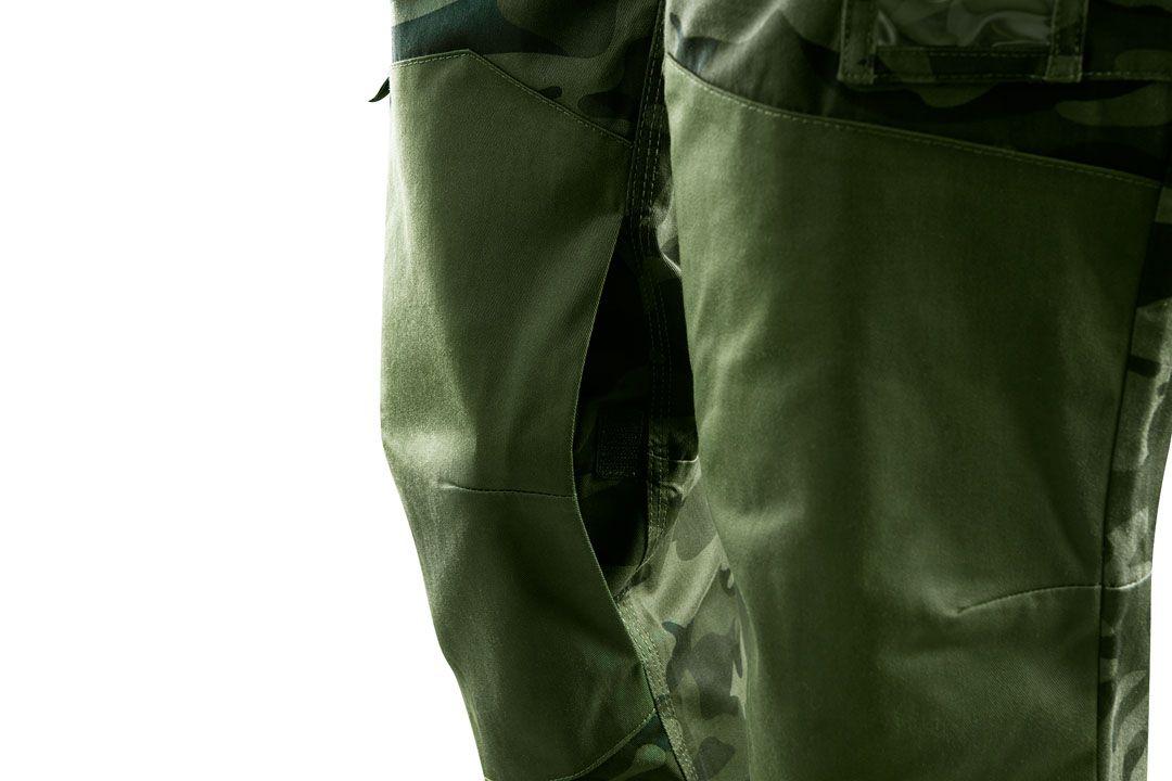 Pantaloni lucru tip camo marimea L (52) 81-221-L