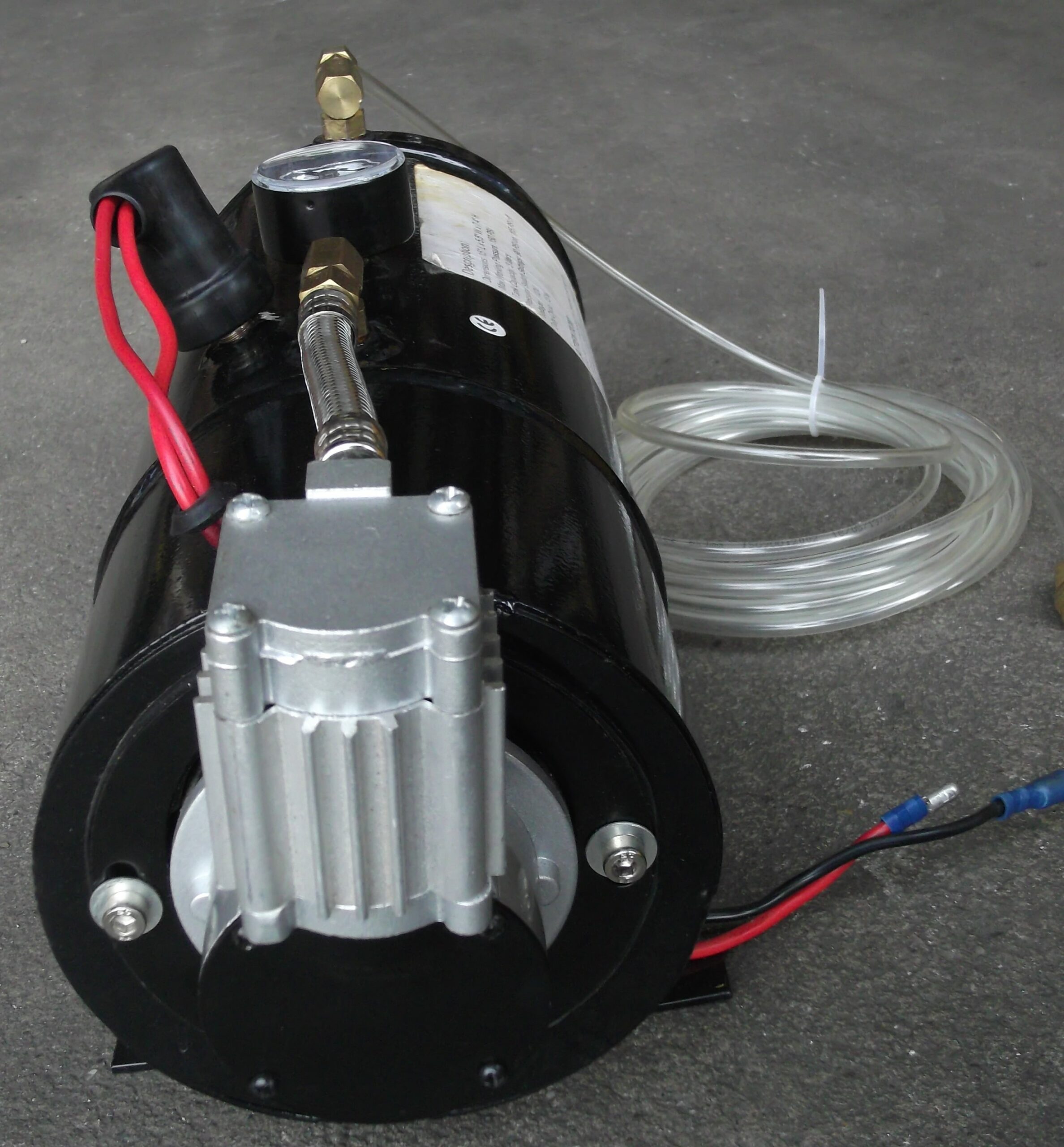 Compresor aer 12V, 240W, 8bar / 150PSI, rezervor aer 3 litri pentru claxoane pe aer