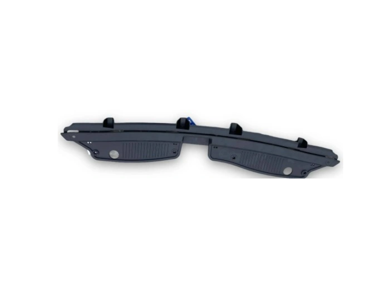 Ornament superior panou central, trager Hyundai I20 (Pb), 07.2012-12.2014, montare fata, superior, RapidAuto