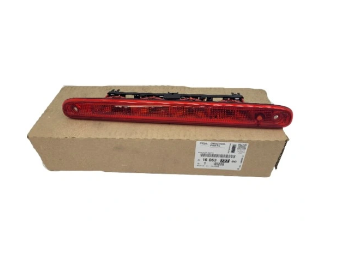 Lampa stop frana suplimentara Citroen C1 (Pm/Pn), 09.2005-08.2014, Peugeot 107 (P), 09.2005-12.2014, Toyota Aygo (Ab1), 09.2005-08.2014, montare spate, OE