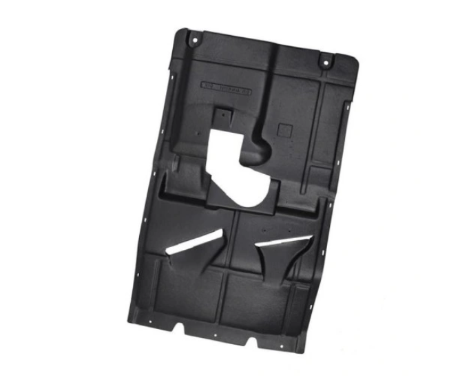 Scut motor Peugeot Boxer, 2016-; Fiat Ducato, 2016-; Citroen Jumper, 2016-, model: 2.0, 2,3, 3.0, montare fata, cu gaura pentru teava de esapament; (PE); fara scut termic; parte inferioara, RapidAuto