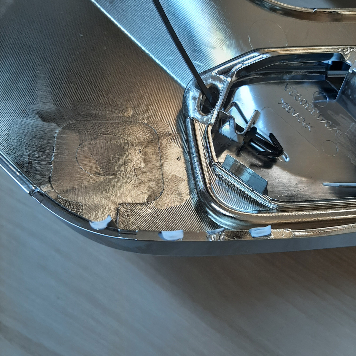 Ornament bara fata Mercedes Benz Clasa Ml (W166), 11.2011-09.2015, 1668858025 - CLEME RUPTE VEZI POZE