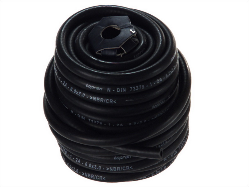 Furtun panzat pentru combustibil diametru interior de 6mm lungime rola 15metri pretul este per 1ml