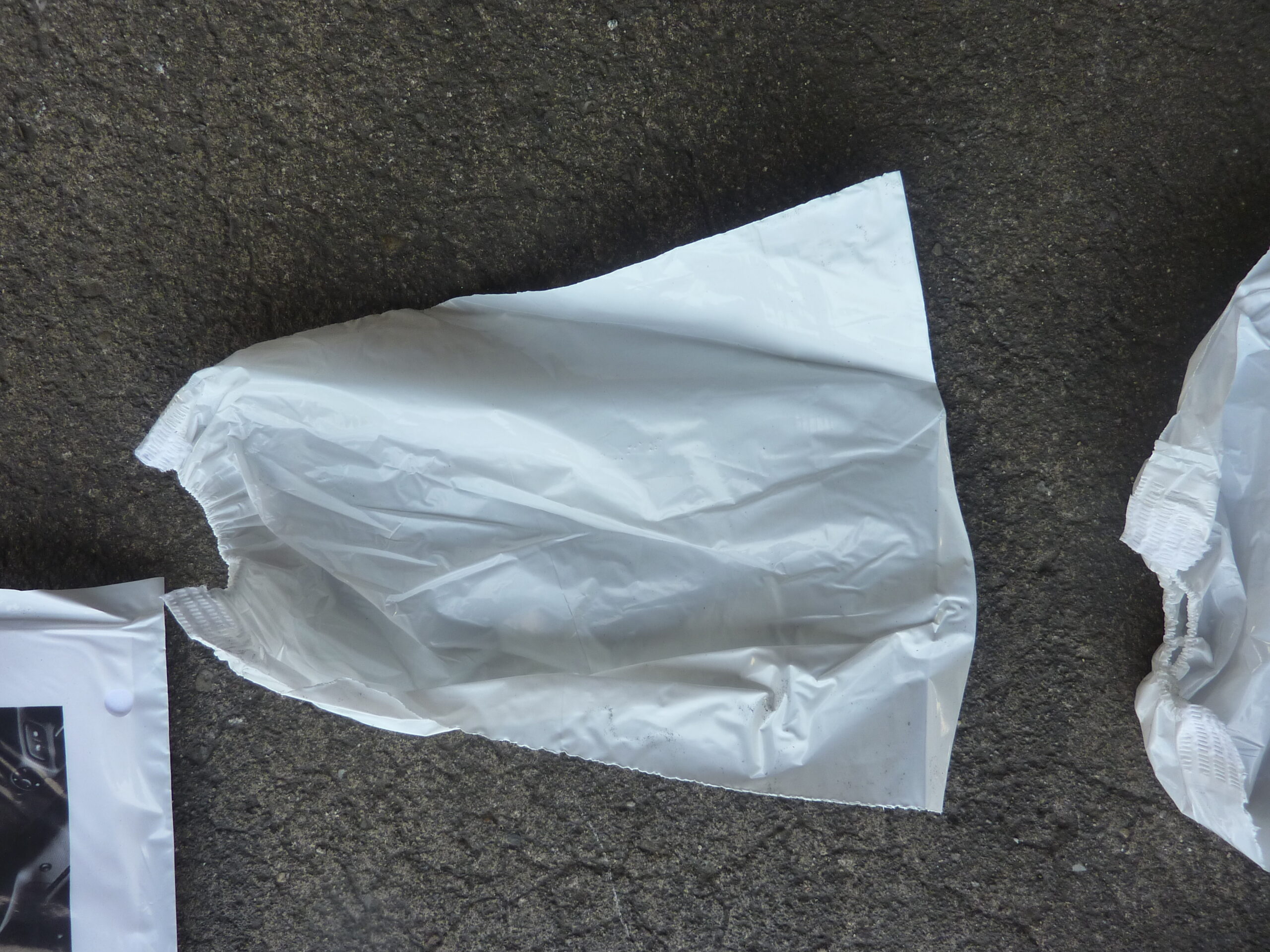 Protectie masina interior din 5 piese, plastic, (husa volan, frana de mana, schimbator viteze, scaun sofer si covoras podea)
