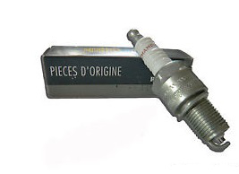 Bujie OE Renault 21 ,25 5, Espace 1 , Master 1 , Safrane, Trafic , Citroen, Land Rover, Mercedes, Peugeot, originale 7700737458