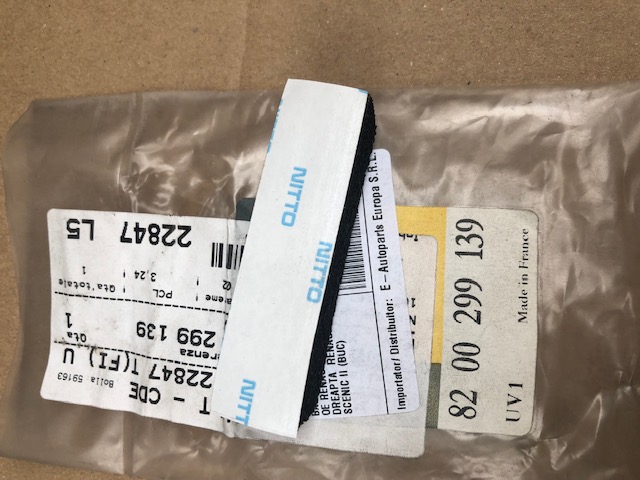Banda insonorizanta OE Renault Usa Fata Dreapta Renault Scenic 2 ; 8200299139
