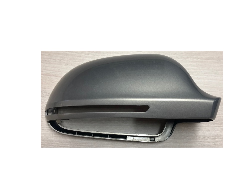 Carcasa oglinda exterioara Audi A3 (8P) 2008-2010, A4/S4 (B8), 2007-2009 Sedan; 2008-2010 Combi, A5/S5 (B8), 2007-2010, A6 (C6), 10.2008-03.2011, A8 (D3), 2008-2010, Q3 (8U), 2011-02.2015, partea Dreapta cu locas semnalizare, VOPSITA ARGINTIU