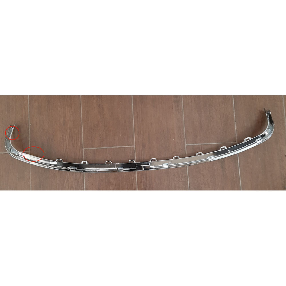 Bandou grila bara central fata, mijloc Skoda Superb (3t), 06.2008-06.2013, 3T0807243B2ZZ CLEME RUPTE