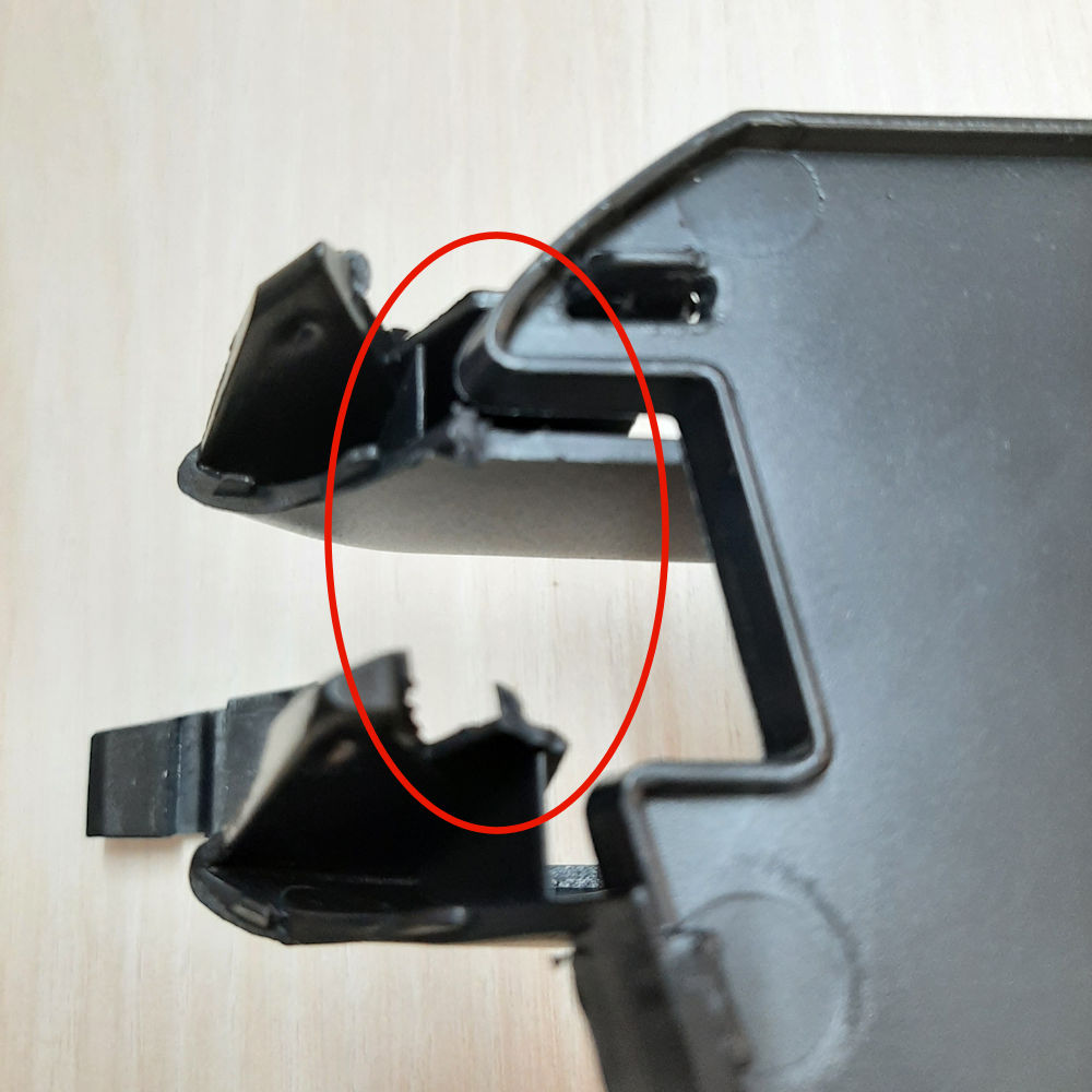 Grila bara fata Audi A6 (C6), 10.2008-03.2011, Stanga, 4F0807681P, CLEMA RUPTA