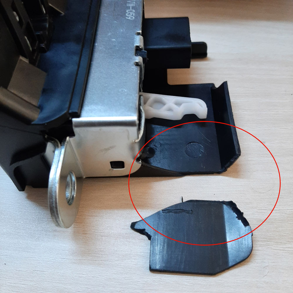 Mecanism inchidere haion spate Vw Golf 5 2003-, Golf 6 2008-, Passat B5 Fl Variant 2000-, Passat B6 Variant 2005-, Passat B7 Variant 2010-, NTY EZC-VW-059 CARCASA RUPTA