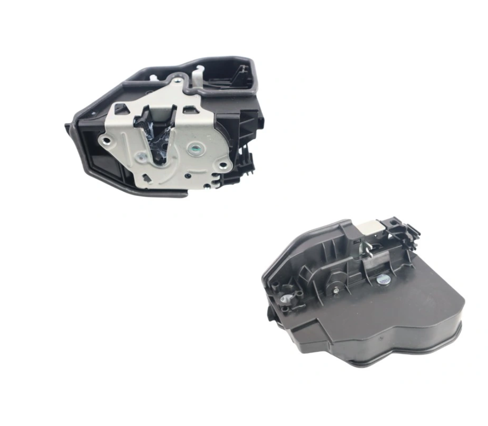 Broasca, incuietoare usa BMW Seria 1 E81 E82 E87 F20, Seria 2 F22, Seria 3 E90 E91, E95/E93, F30 F31, F34/F35 Seria 4 F32 F33, Seria 5 E60 E61 F10, Seria 6 E63 E64, Seria 7 E65/E66, X1 E84 E83, X5 E70, X6 E71, MINI cu 7 pini, partea stanga, Usa fata,