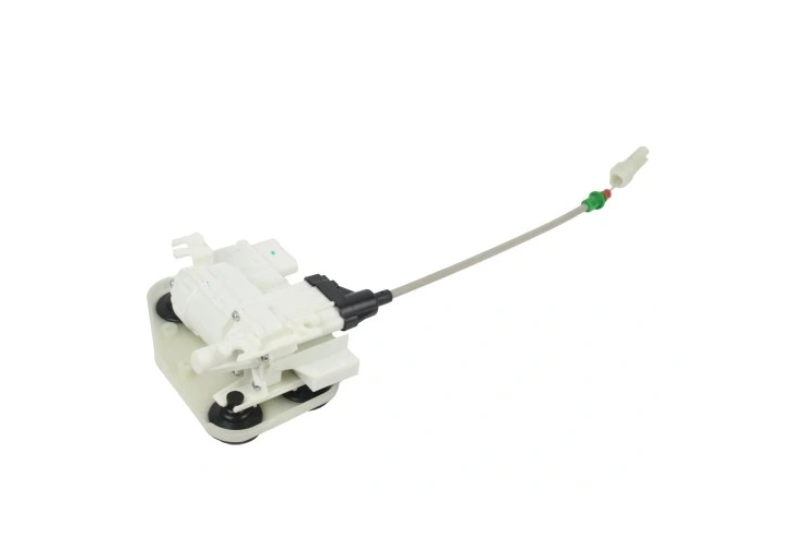 Actuator blocare usa fata BMW X5 (F15/F85), 10.2013-03.2019, X6 (F16), 01.2014-12.2019, partea stanga, Usa fata, pentru vehicule cu functie de inchidere usoara,