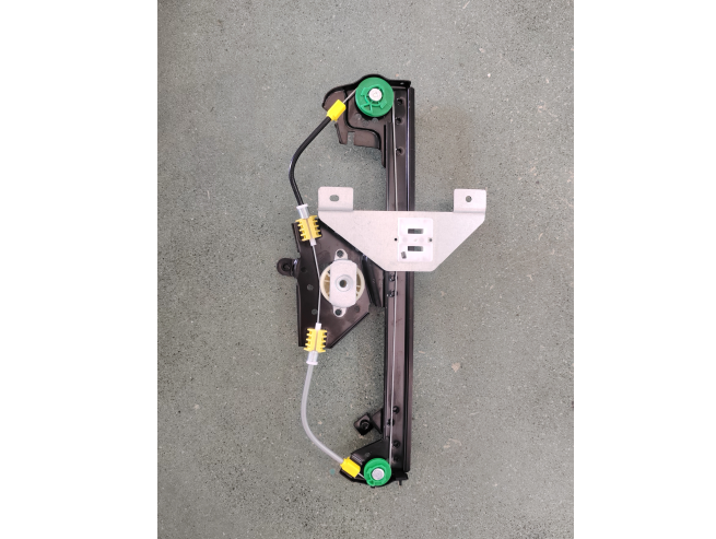 Macara geam fara motoras usa spate NISSAN QASHQAI (J11), 03.2014-06.2017; QASHQAI/ROGUE SPORT (J11), 05.2017-2021, partea stanga,
