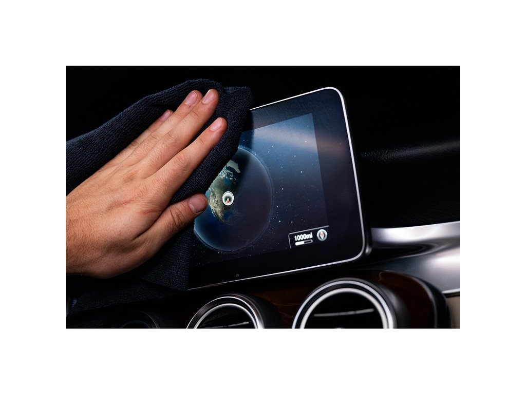 Solutie pentru curatat bordul si elementele din sticla din interior Turtle Wax Dash & Glass 500ml