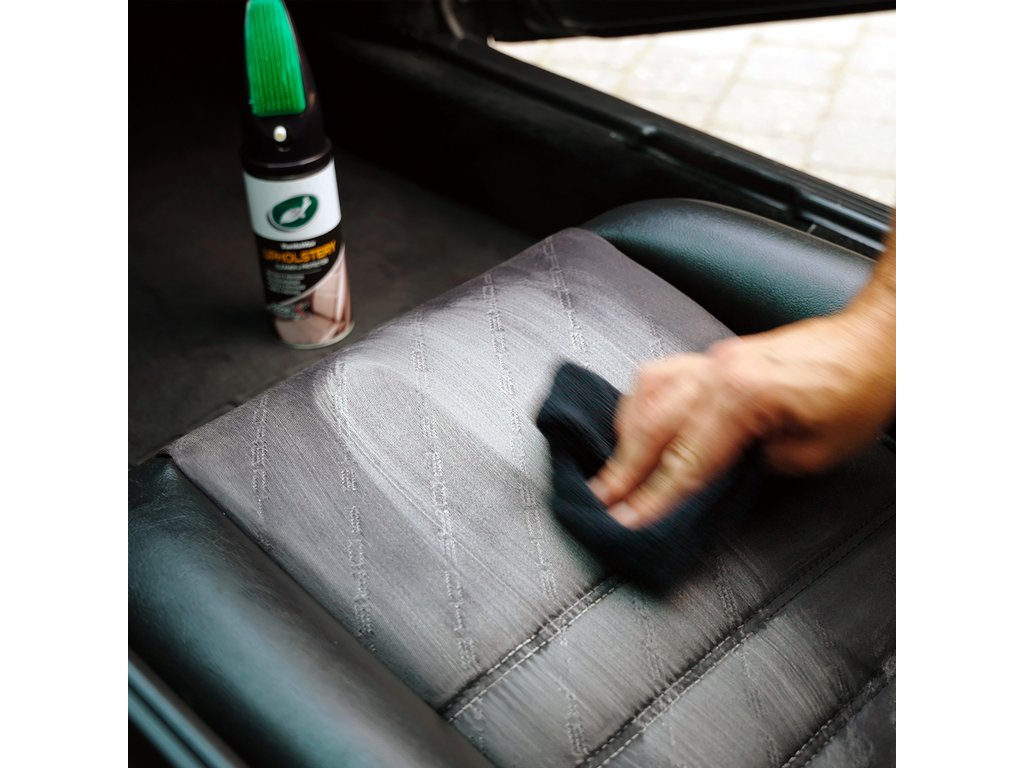 Spray curatare si intretinere tapiterie cu perie Turtle Wax Power Out Upholstery 400ml