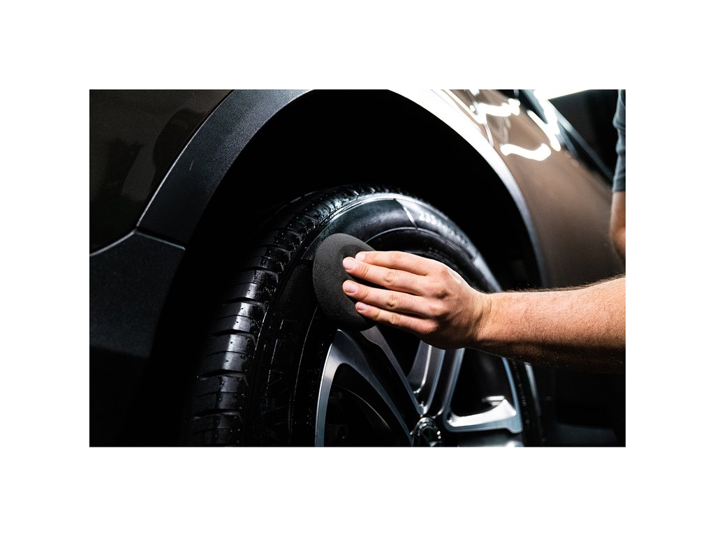 Gel intretinere si luciu anvelope si elemente palstic, aspect umed Turtle Wax Wet N Black 300ml