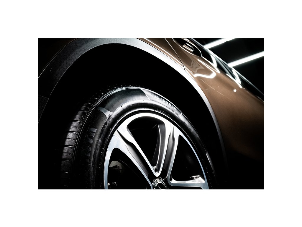 Gel intretinere si luciu anvelope si elemente palstic, aspect umed Turtle Wax Wet N Black 300ml