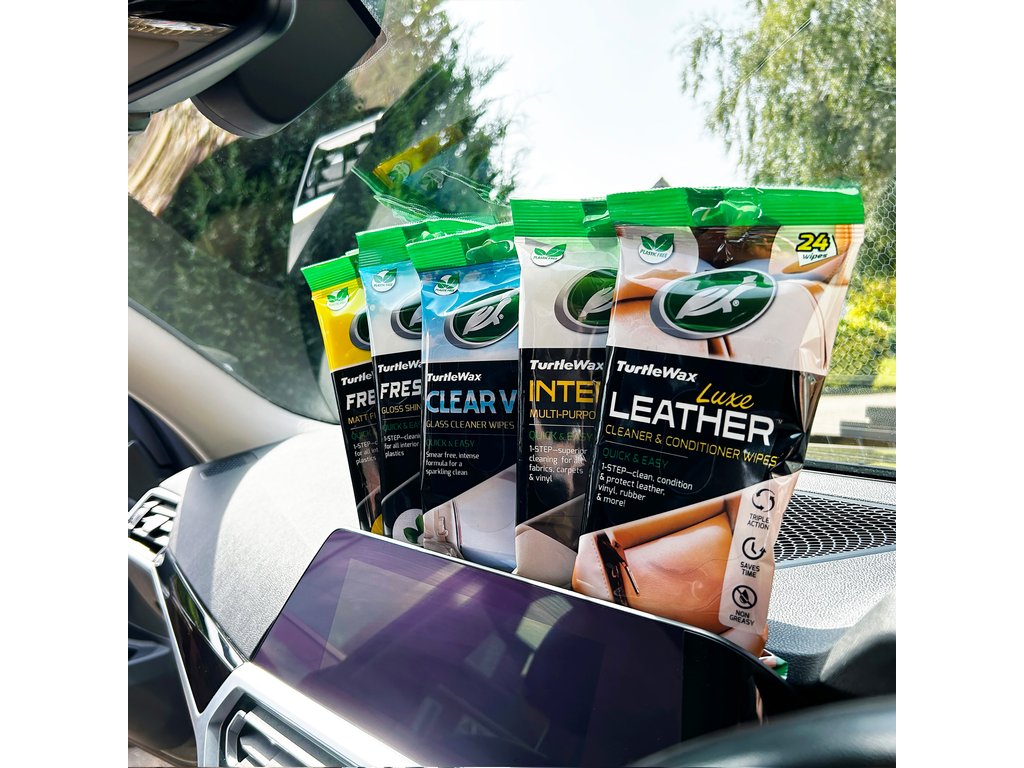 Servetele luciu interior Turtle Wax Fresh Shine Gloss pentru curatarea plasticului - Pachet de 24 Bucati