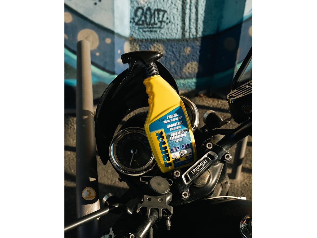 Solutie Anti Ploaie Rain-X Tratament plastic ( acril, plexiglas, policarbonat) pentru alunecarea apei cu pulverizator, 500 ml - ideal pentru vizor casca MOTO, ochelari, parbrize motociclete si parbrize barci