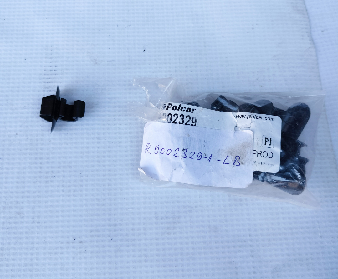 Clips tija capota fata�CITROEN AX, BERLINGO, C15, C3, C4, EVASION, SAXO,�PEUGEOT 1007, 106, 206, 306; 407; 605; 806, EXPERT,�PARTNER�, fixare capota, 9 buc