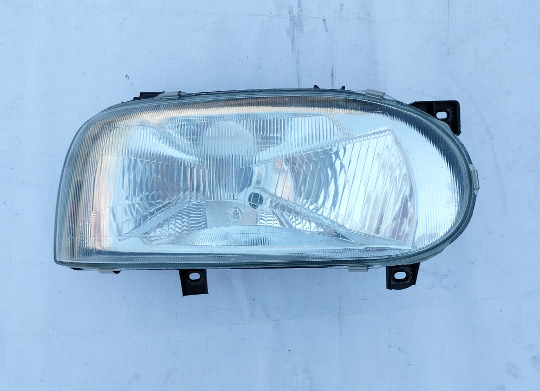Far VW Golf 3 (Hatchback + Combi+Cabrio) 08.1991-04.1999 AUTOPAL partea Dreapta tip bec H4, conector oval, RESIGILAT
