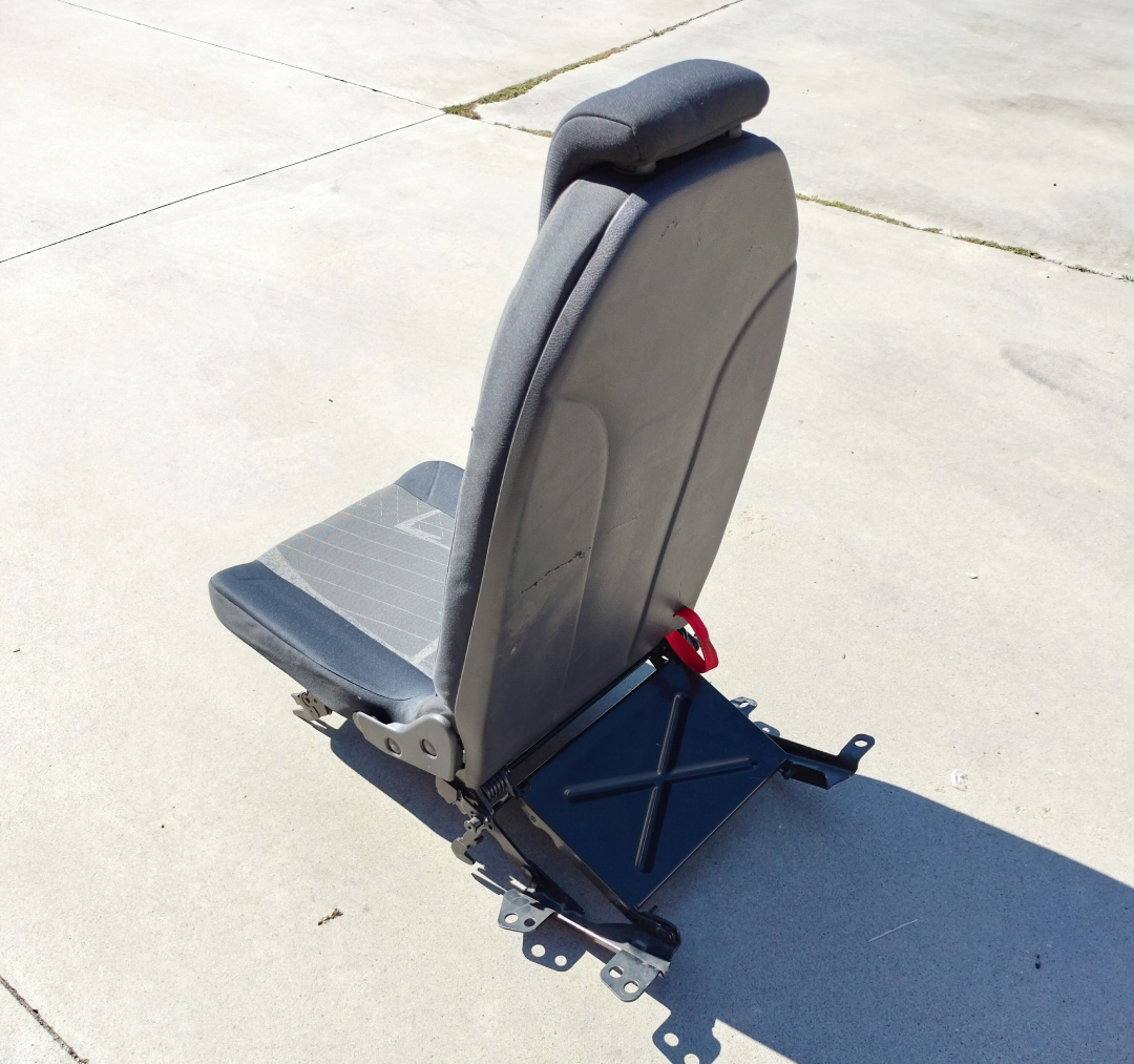 Scaun Renault Scenic 2 523379830; MURDAR, NECESITA CURATARE