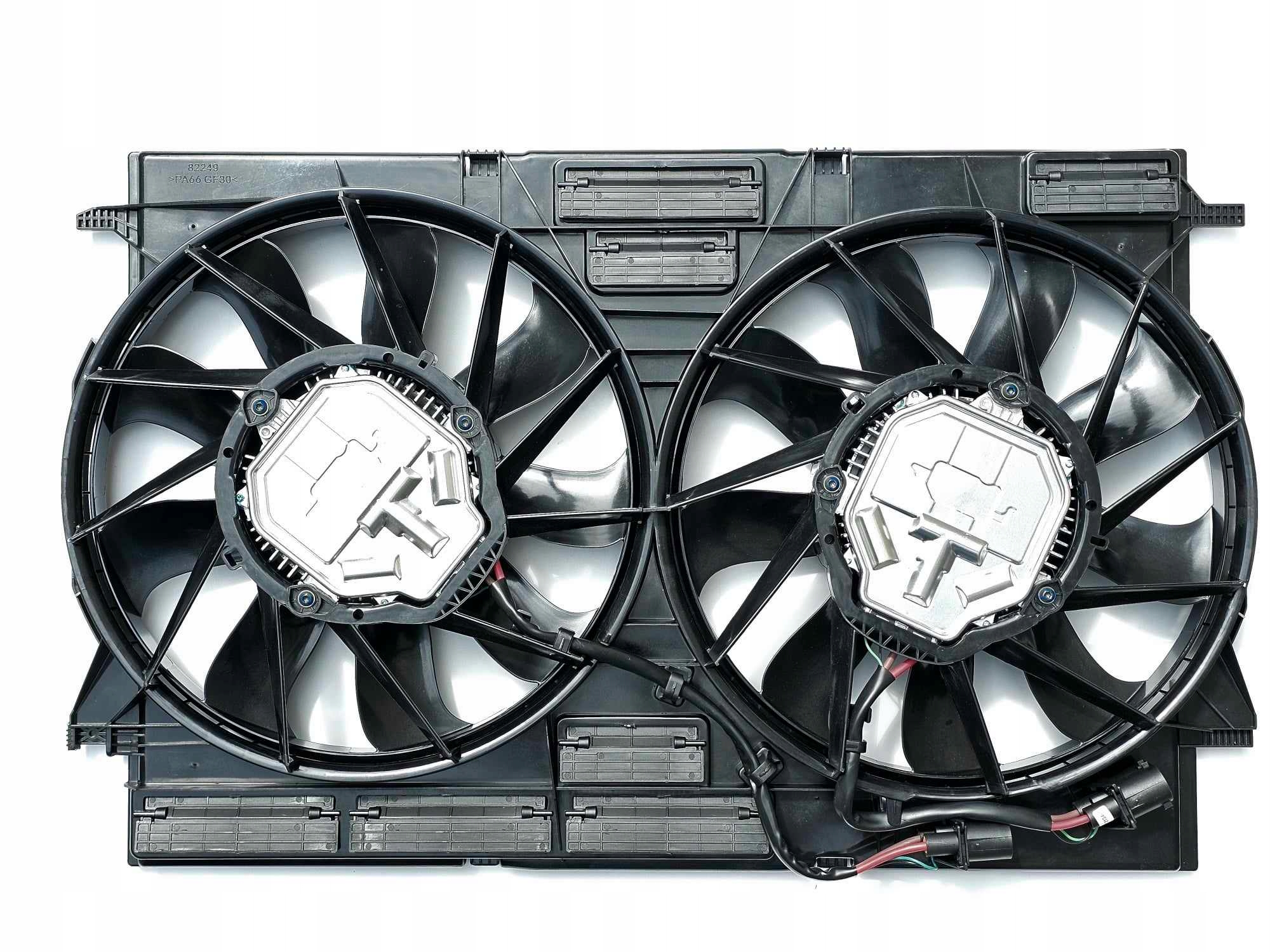 Ventilator radiator Audi Q7 05-, Q7 15-; Vw Touareg 02-10, Touareg 10-18, motor: 3.0 TDI, 390mm + 390mm; (4+4) pini, 8W0959455AA; 8W0959455D