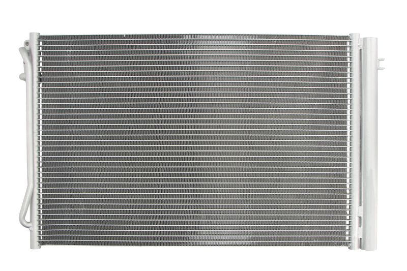 Condensator climatizare AC BMW Seria 1 E87/E88/E81/E82 04-11, 3 E90/E91/92/93 05-13, X1 E84 09-15, Z4 E89 09-, motor: 1.6, 2.0, 3.0 R6, 3.0 R6 T, Condensator cu uscator integrat , 620(580)x400(385)x16, brazat, 64509169772; 64509169791