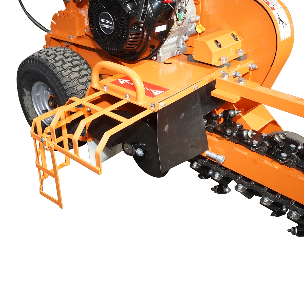 Masina de sapat santuri Thor 15 CP, motor termic 4 timpi 420 cc, latime sant 100 mm, adancime reglabila 200/450/600 mm, 60 m/h, lama 27 dinti, lant 2000 mm, pornire manuala, 198/215 kg