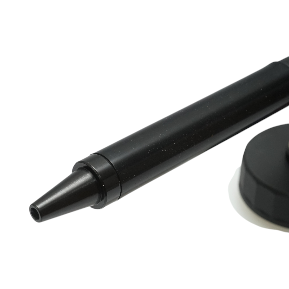 Pistol detailing interior Tornador pneumatic cu rezervor 1L Breckner Germany, 6-8 bar, 200-300 L/min, racord 1/4, rezervor plastic rezistent alb