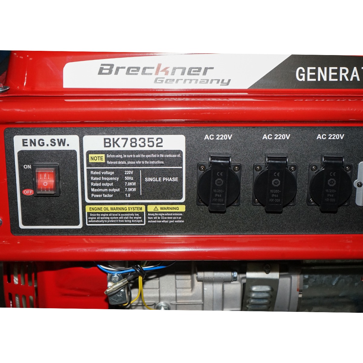 Generator electric Breckner Germany 7.5 kW / 220 V, benzina, motor 17 CP, pornire sfoara, rezervor 25 L, 3 prize monofazice 220 V, 700x535x550 mm, 75 kg