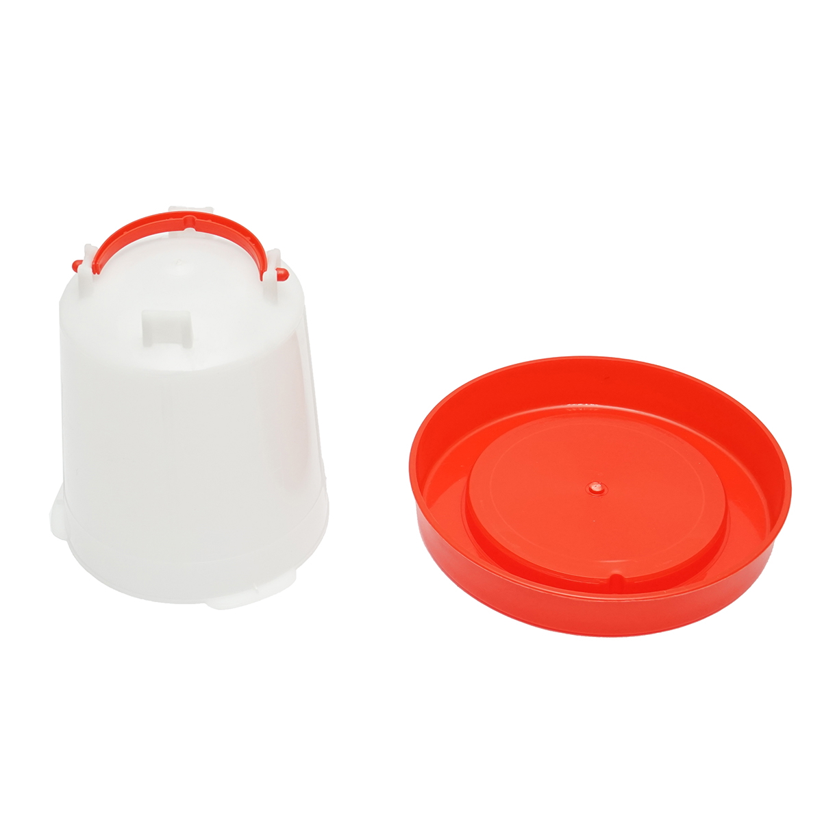 Adapatoare pentru pui si pasari de curte Breckner Germany, capacitate 1 L, diametru jos 165 mm, inaltime 160 mm, diametru cilindru 110 mm, greutate 80 g