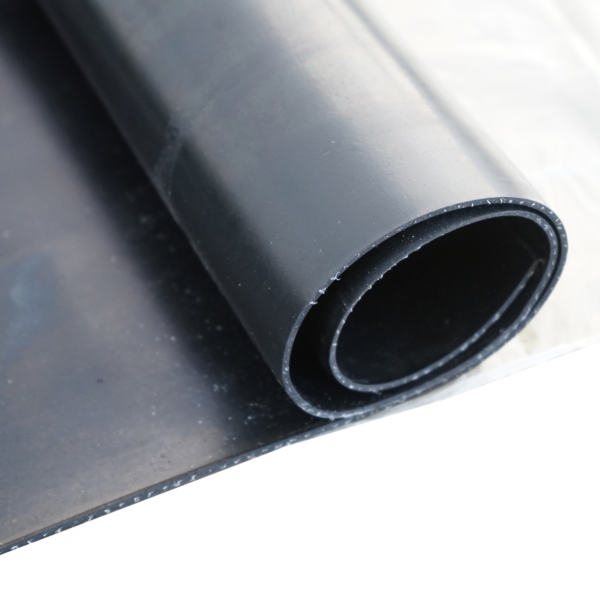 Covor cauciuc SBR+NR cu insertie textila, fara striatie LIS, 10x1400x10000 mm (L=10 m, l=1,4 m, G=10 mm)