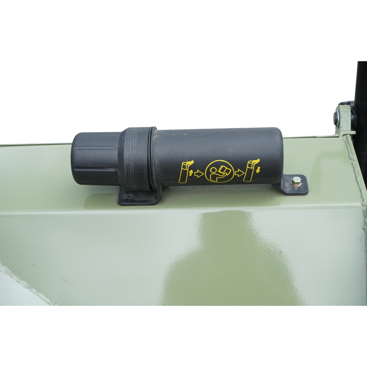 Tocatoare resturi vegetale tractabila ATV120 cu motor 15CP, latime de lucru 120cm