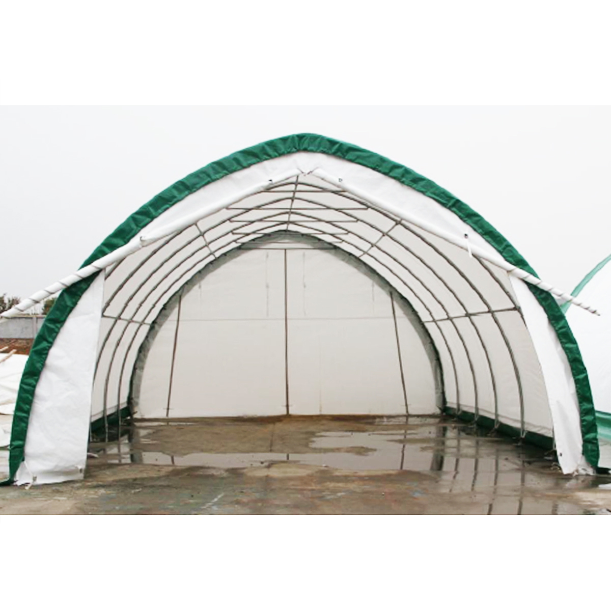 Hala industriala din PVC 9.15 m x 6.1 m x 3.66 m, usa 4.3 m x 3.2 m, pachet complet cu tuburi, placi baza, coperta fata/spate, capac acoperis, suruburi si banda tensionare