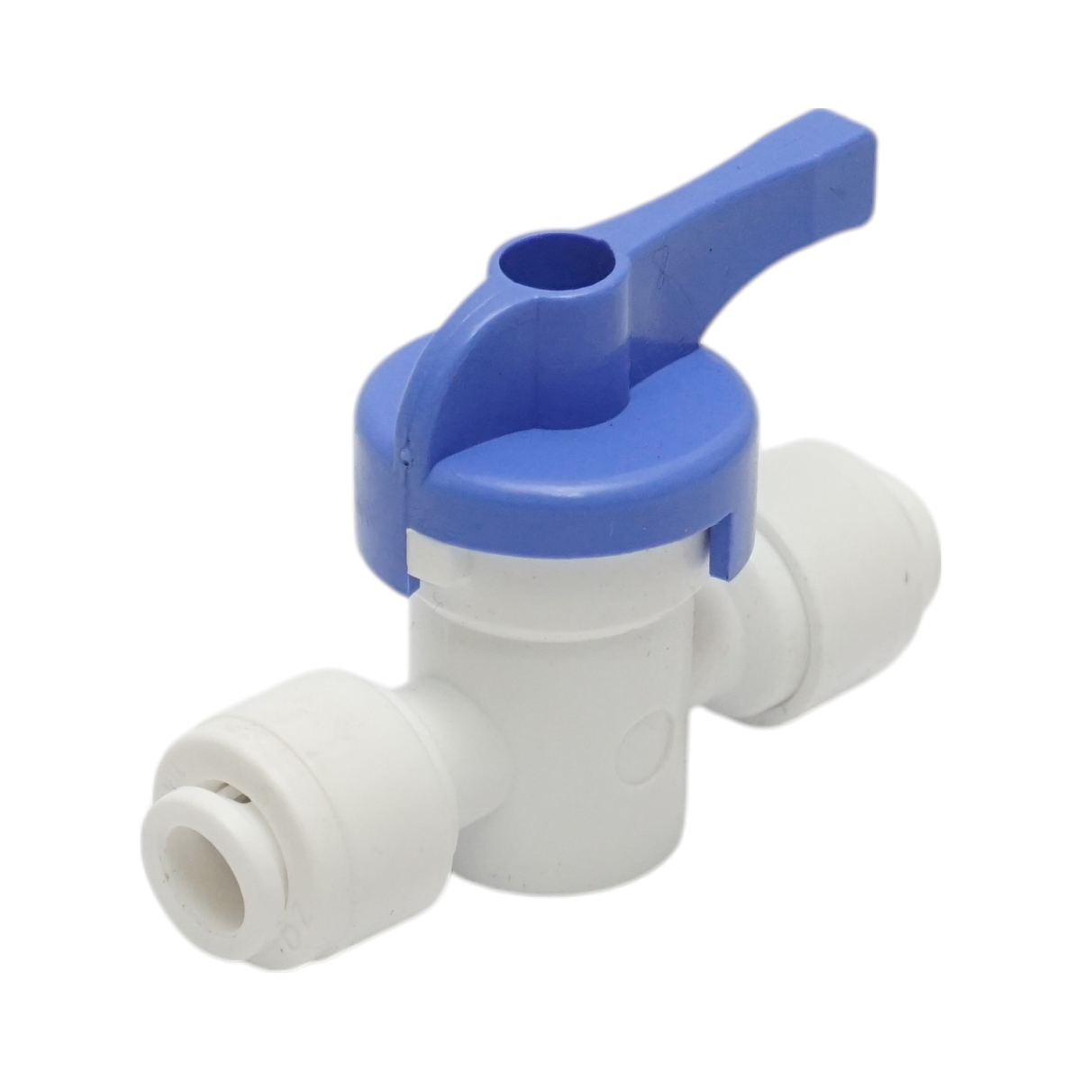 Kit complet irigare prin pulverizare: furtun 15m 1/4 inch (PE flexibil 4/6mm), 12 duze picurare reglabile cu conector T, 12 picheti sustinere, 2 robineti miniatura, 2 dopuri capat, 1 conector T