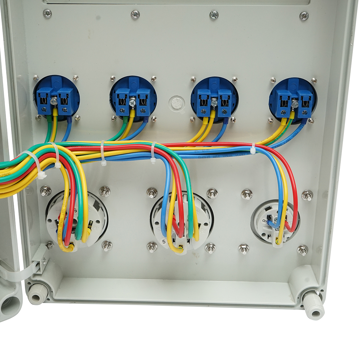 Tablou grup prize organizare santier 4x230V/16A, 2x400V/32A, 1x250V/16A, 12 module 400x300x186mm IP67 SUNTREE