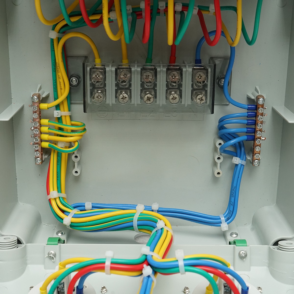 Tablou grup prize organizare santier 2x250V/16A, 2x415V/32A, 380x280x150mm IP44/67 SUNTREE