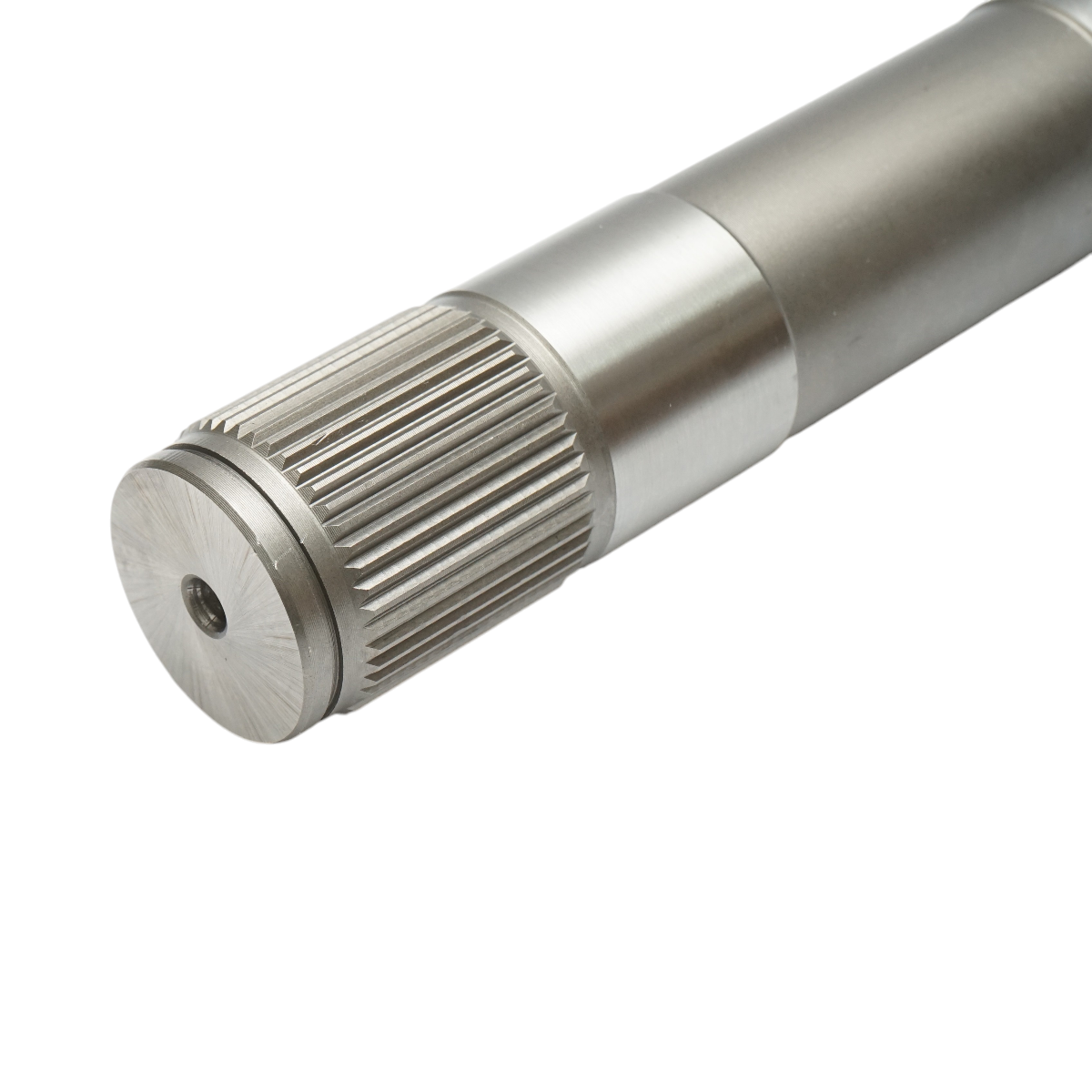 Ax directie Massey Ferguson Z=42/44S, numar caneluri 42/44, cod OEM 1676666M1, compatibil Seria 100 (165, 168, 175, 178, 185, 188), Seria 200 (235, 265, 275, 285, 290, 295), Seria 4200 (4265), Seria 50 industrial (50E, 50H), Seria 500 (565, 575,