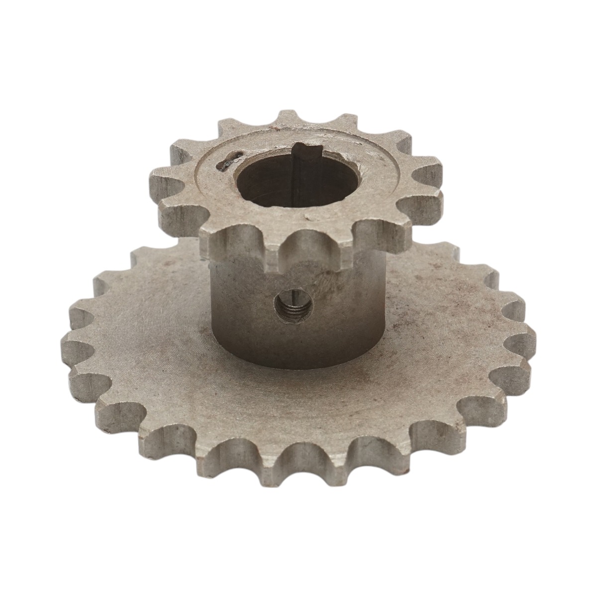 Pinion dublu combina New Holland, diametru interior 30 mm, caneluri Z=13/23, cod OEM 80378353 / 378353, compatibil seria 8060 8070 8080