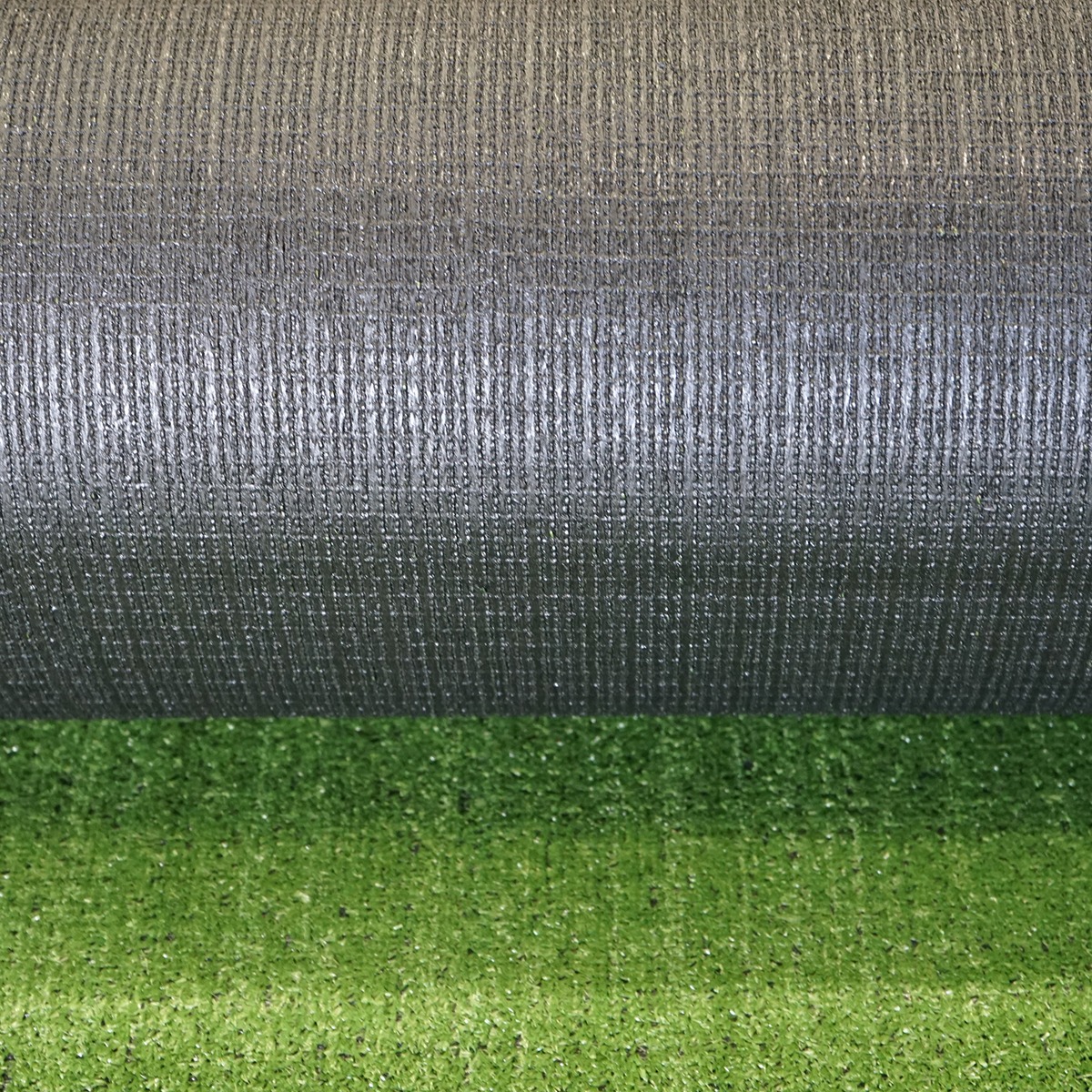 Covor gazon iarba artificiala verde 2mx30m, fir 7mm, 2 straturi PP si plasa PU